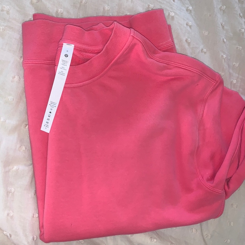 Brand new lululemon crew neck